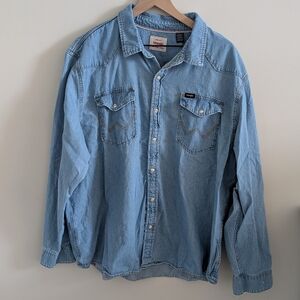 Wrangler Light Wash Pearl Snap Denim Shirt